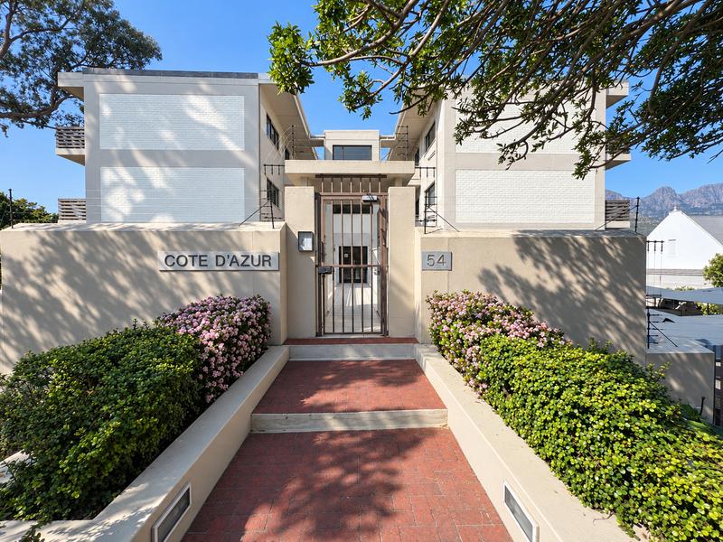 2 Bedroom Property for Sale in Beach Estate Western Cape